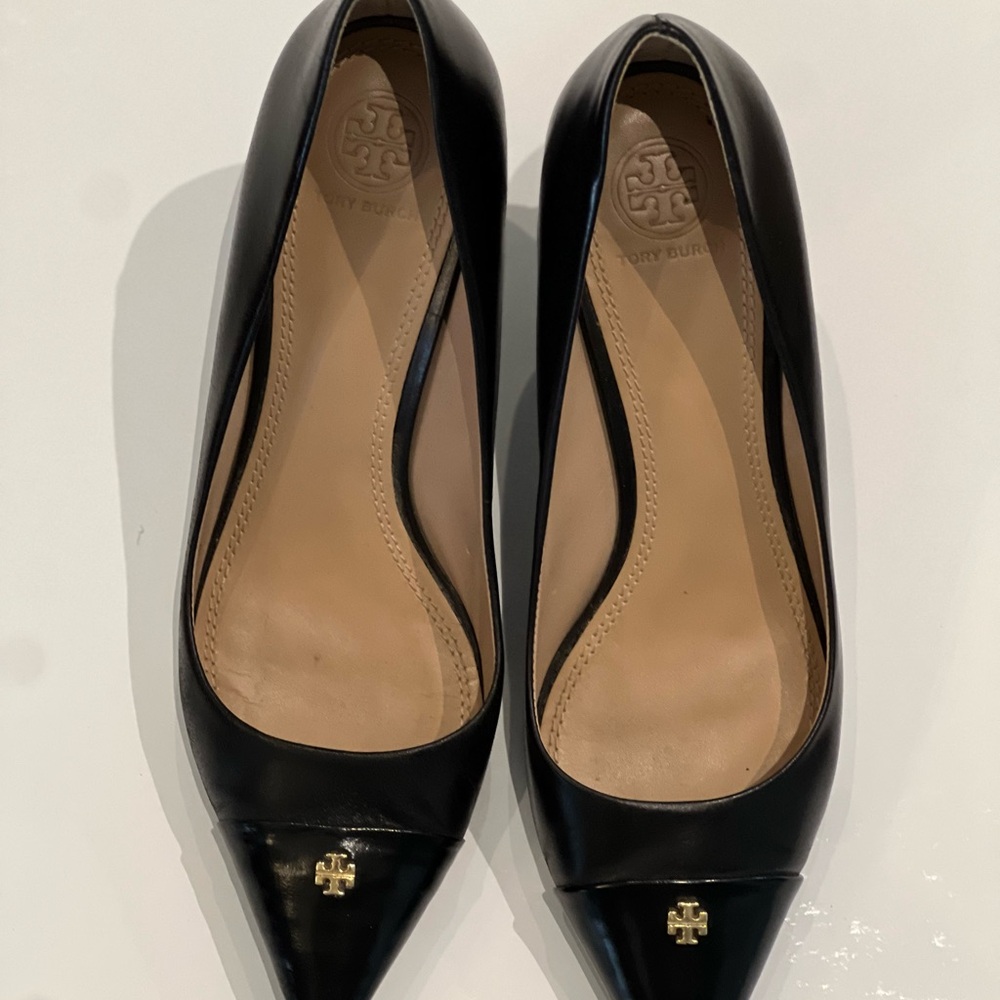 Tory Burch Black Pumps